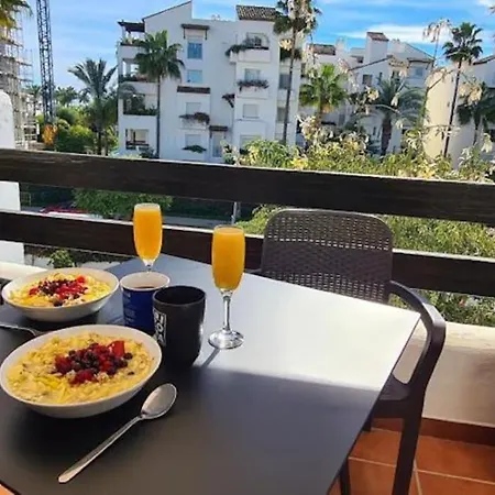 Apartamento De Lujo En Estepona
